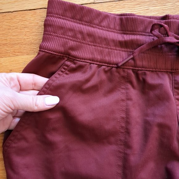 The North Face Aphrodite Motion Pants Lightweight Hiking Burgundy - Picture 5 of 16